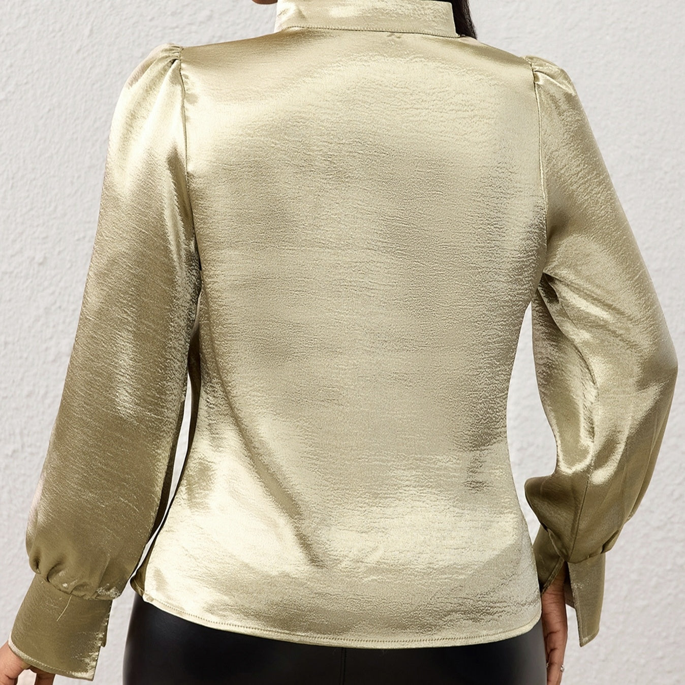 Women's New Solid Color Pile Collar With Slit Cuffs Fashionable Shirt