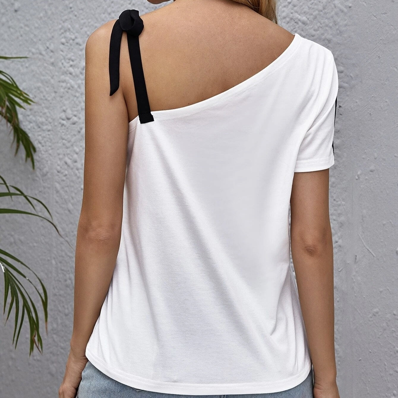 Ladies' Printed Fashion Oblique Shoulder Butterfly Printed Irregular Off Shoulder T-shirt