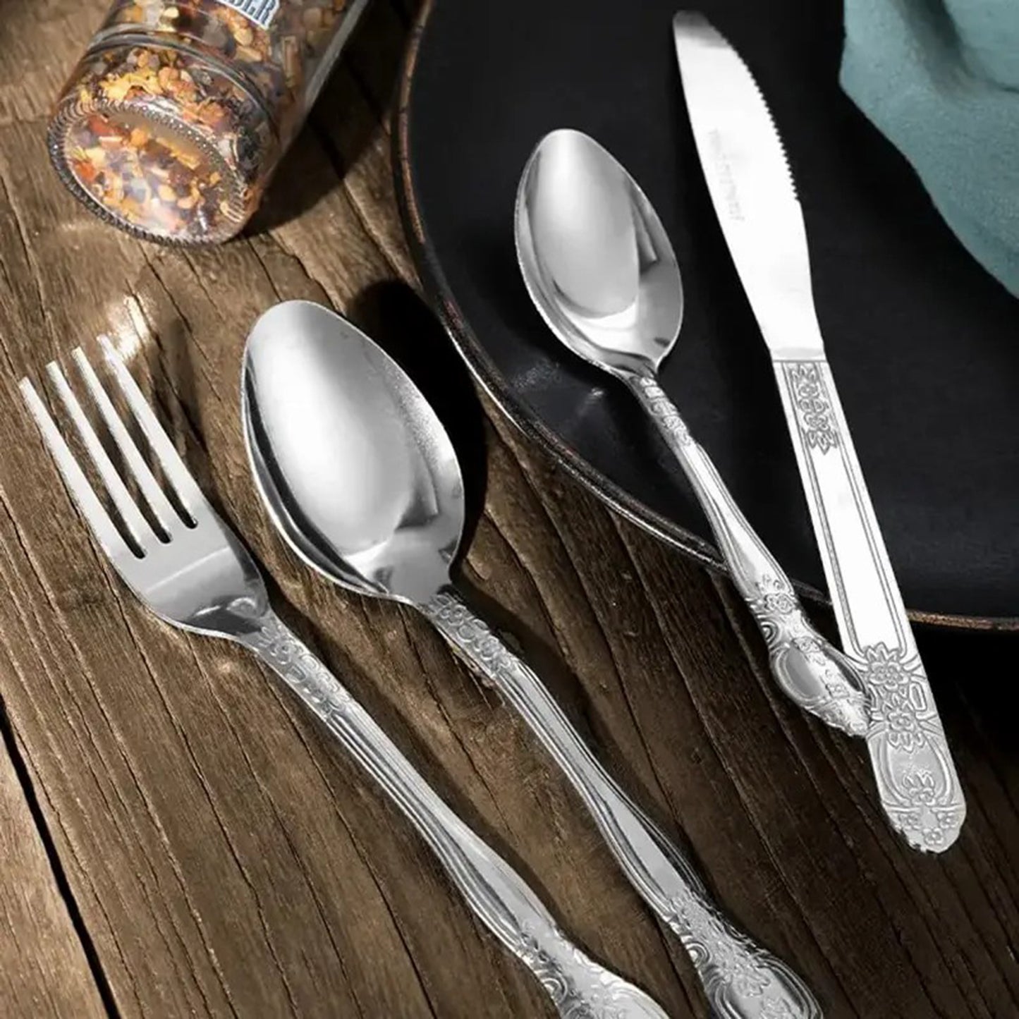 Deluxe Premium Cutlery Flatware Set For The Home - Stainless Steel Cutlery Service With 1 Dinner Fork, 1 Dinner Knife, 1 Dinner Spoon And 1 Tea Spoon - Durable, Elegant And Rust-resista