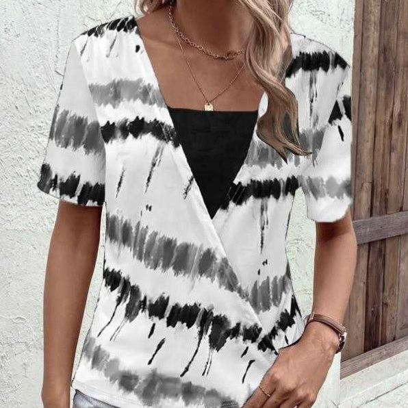 Women's V-neck Printed Black Lined Fashionable Short Sleeved T-shirt