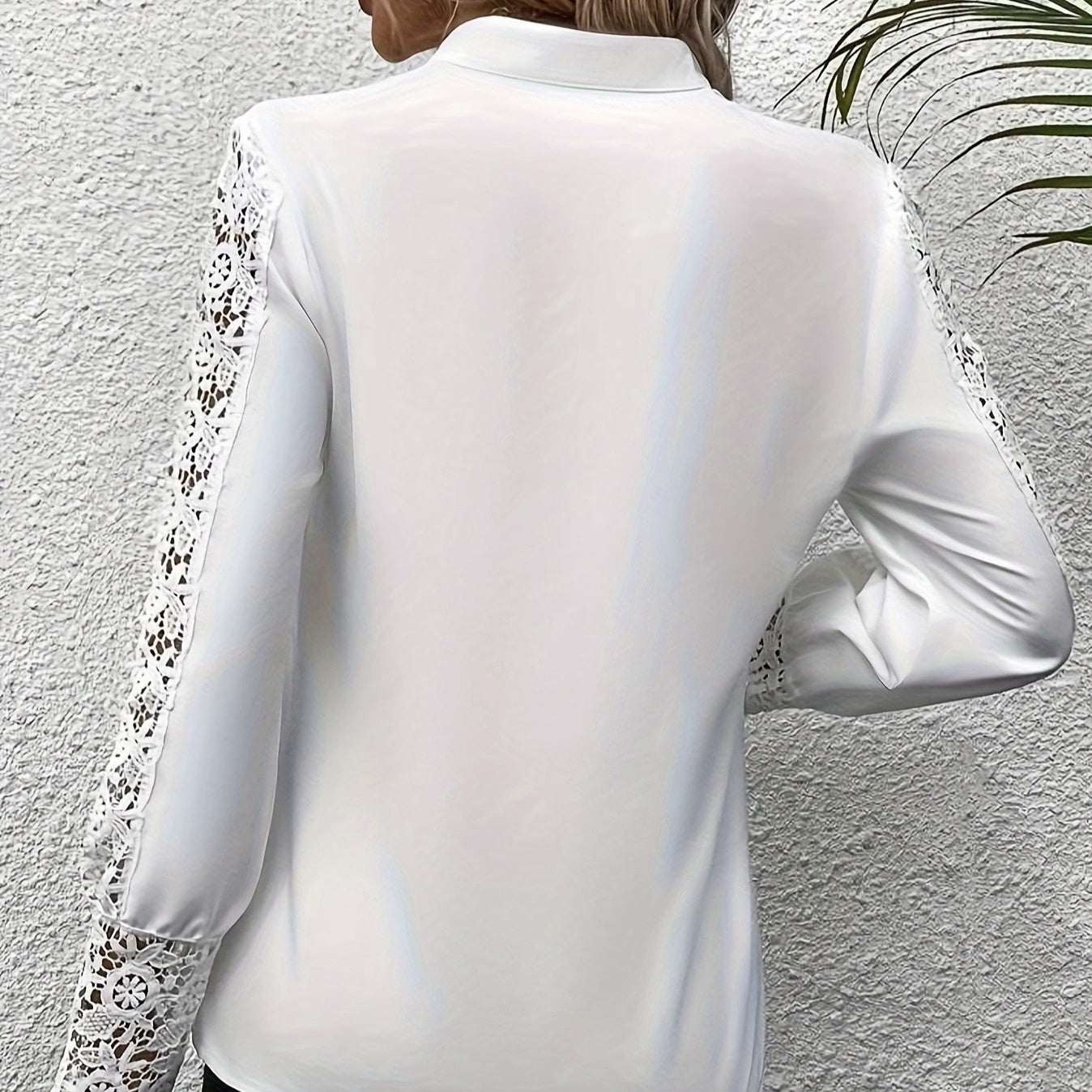 Women's Fashionable New V-neck Lace Patchwork Long Sleeved Top Shirt