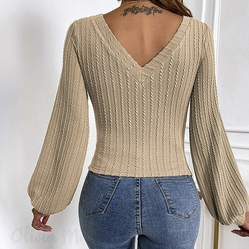 Women's Casual And Versatile Elegant Style Solid Color Small Fried Dough Twists Detail Lantern Sleeve V-neck Slim Long Sleeve T-shirt Top