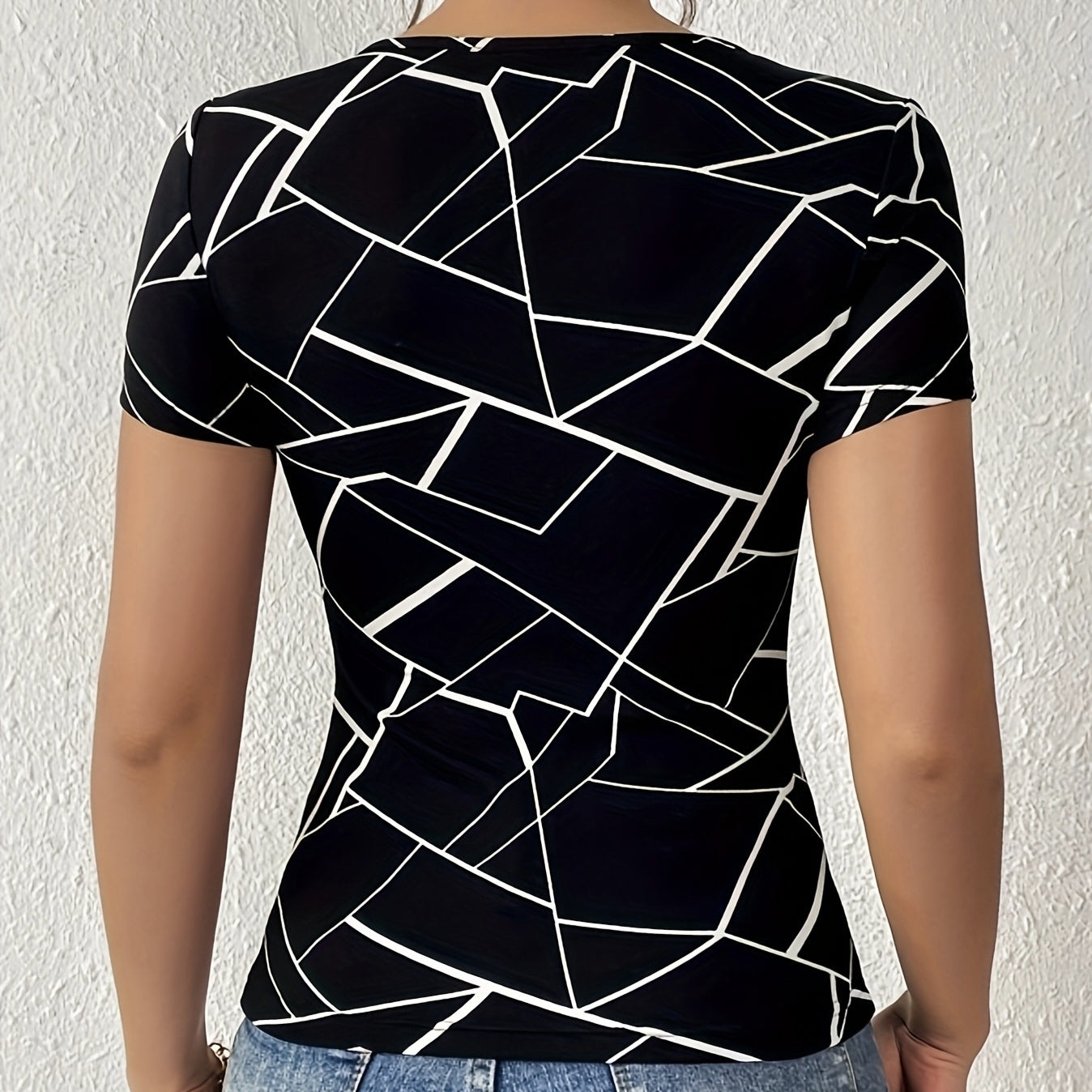 Ladies' Geometric Print Design Casual Style Hollowed Out Front Collar Round Neck Shoulder T-shirt Top