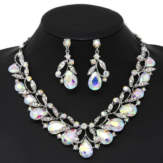Glass Stone Statement Necklace Set